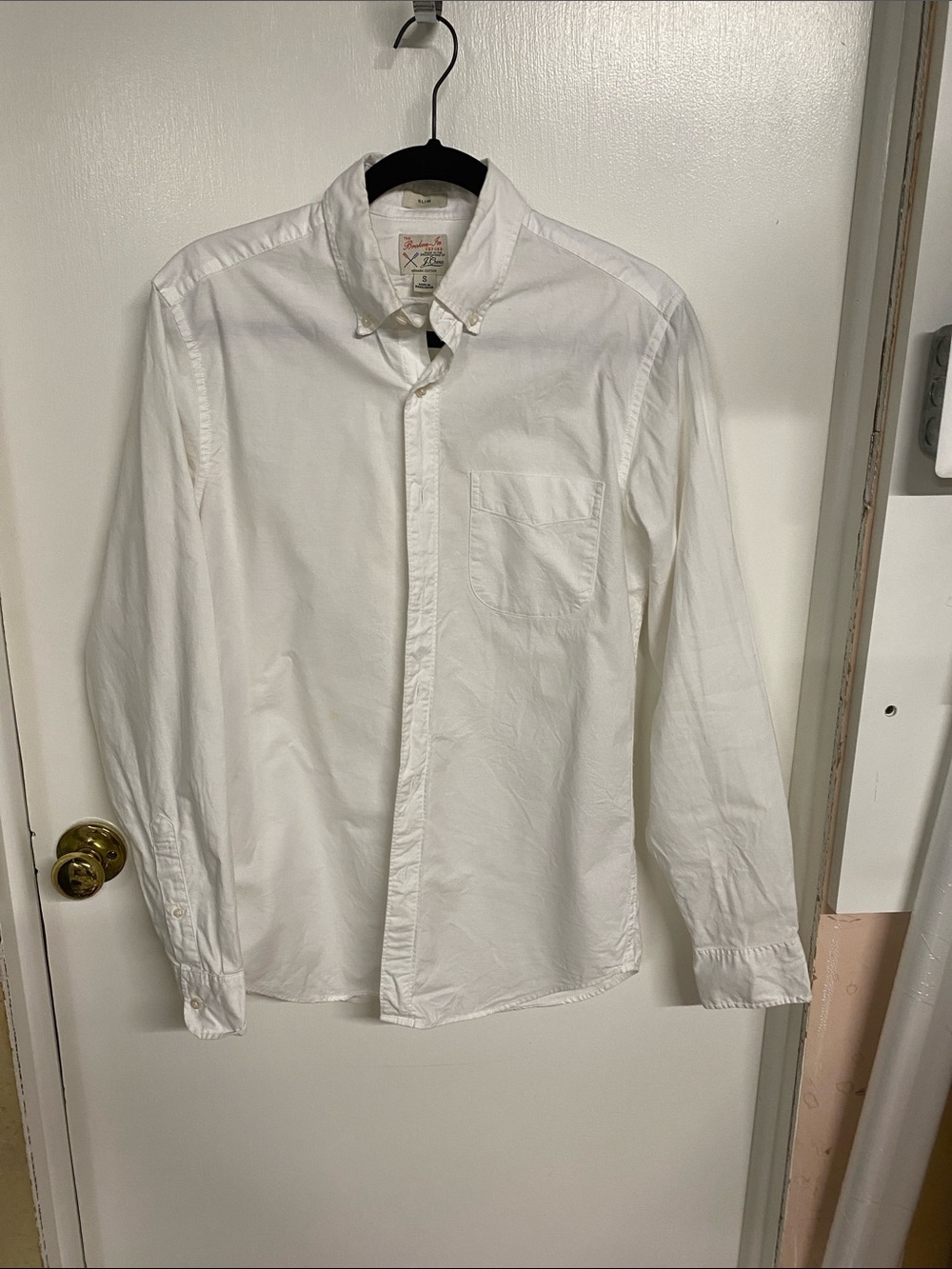 J. Crew Men’s White Broken-In Oxford Button-Down Shirt (Slim)